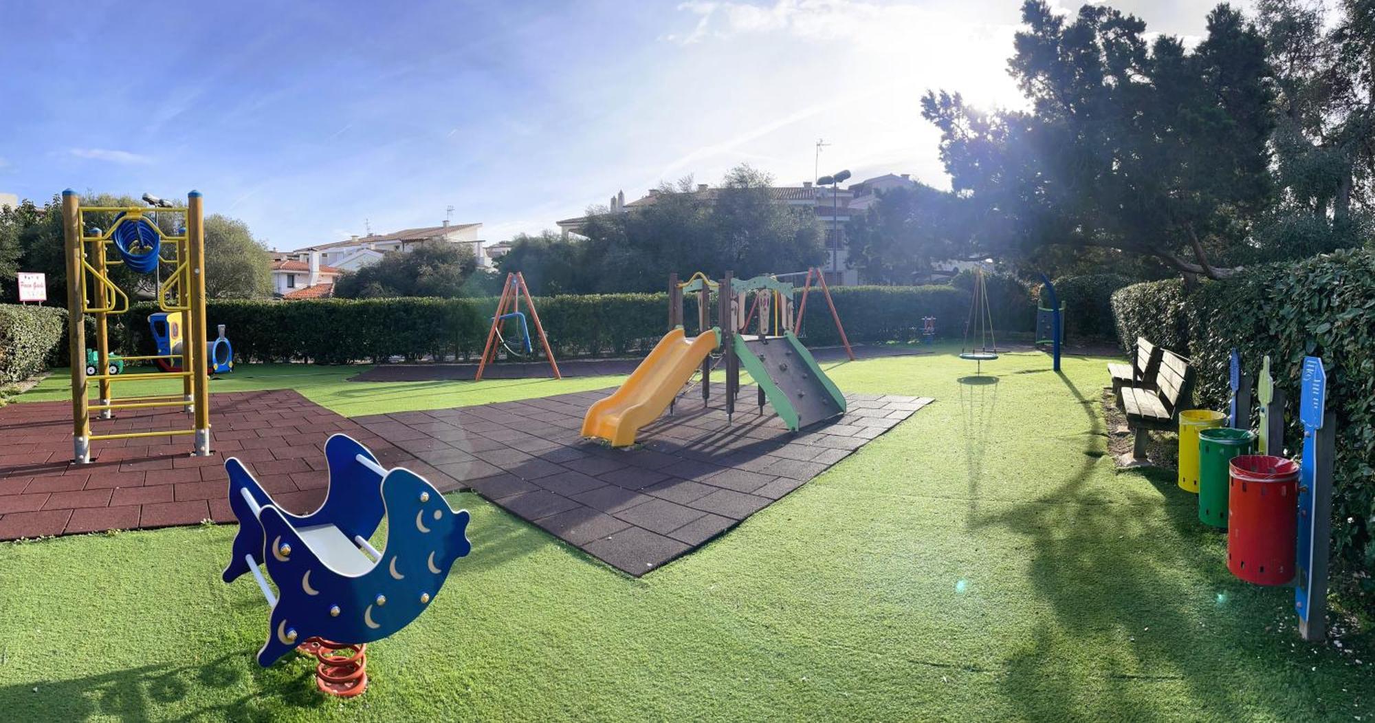 Bellissimo Appartamento Con Veranda Privata Al Centro Di Porto Rotondo Exterior photo