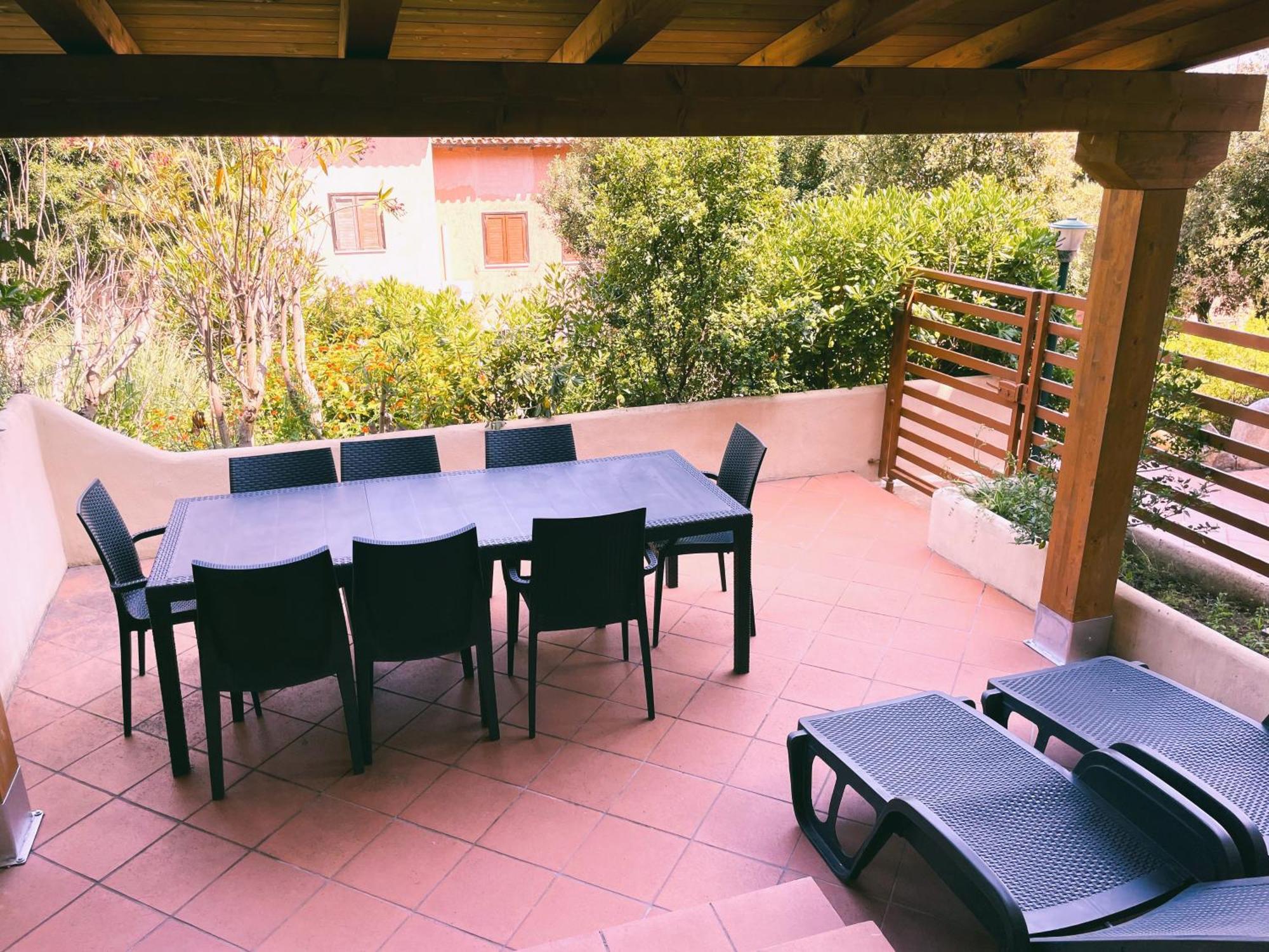 Bellissimo Appartamento Con Veranda Privata Al Centro Di Porto Rotondo Exterior photo